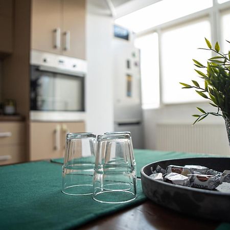 Henriett’s cosy place Satu Mare Buitenkant foto